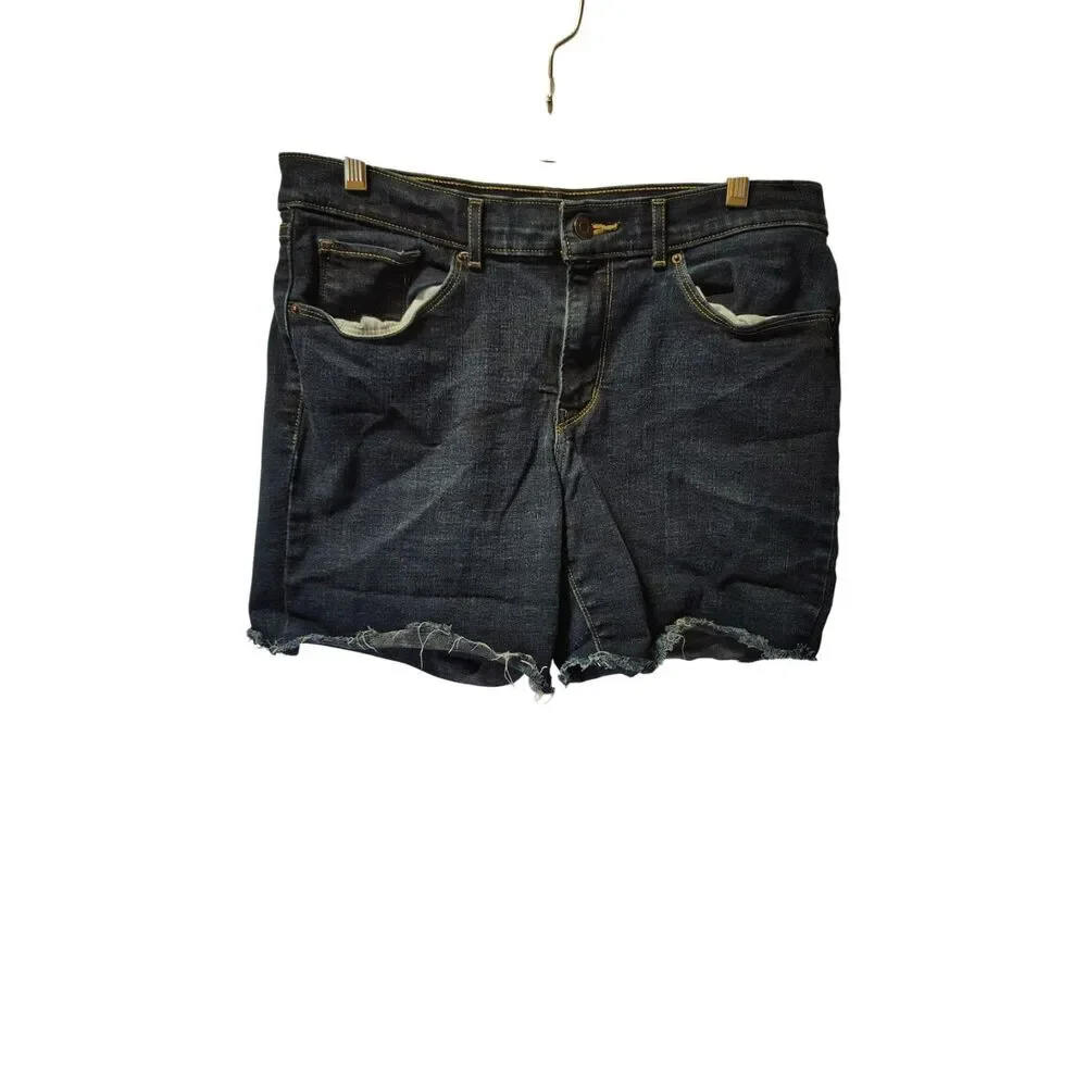 Levi Size 30 Dark Wash Denim Bermuda Shorts‎